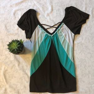 🍁3/$25🍁 Soft Flowy Striped Tee